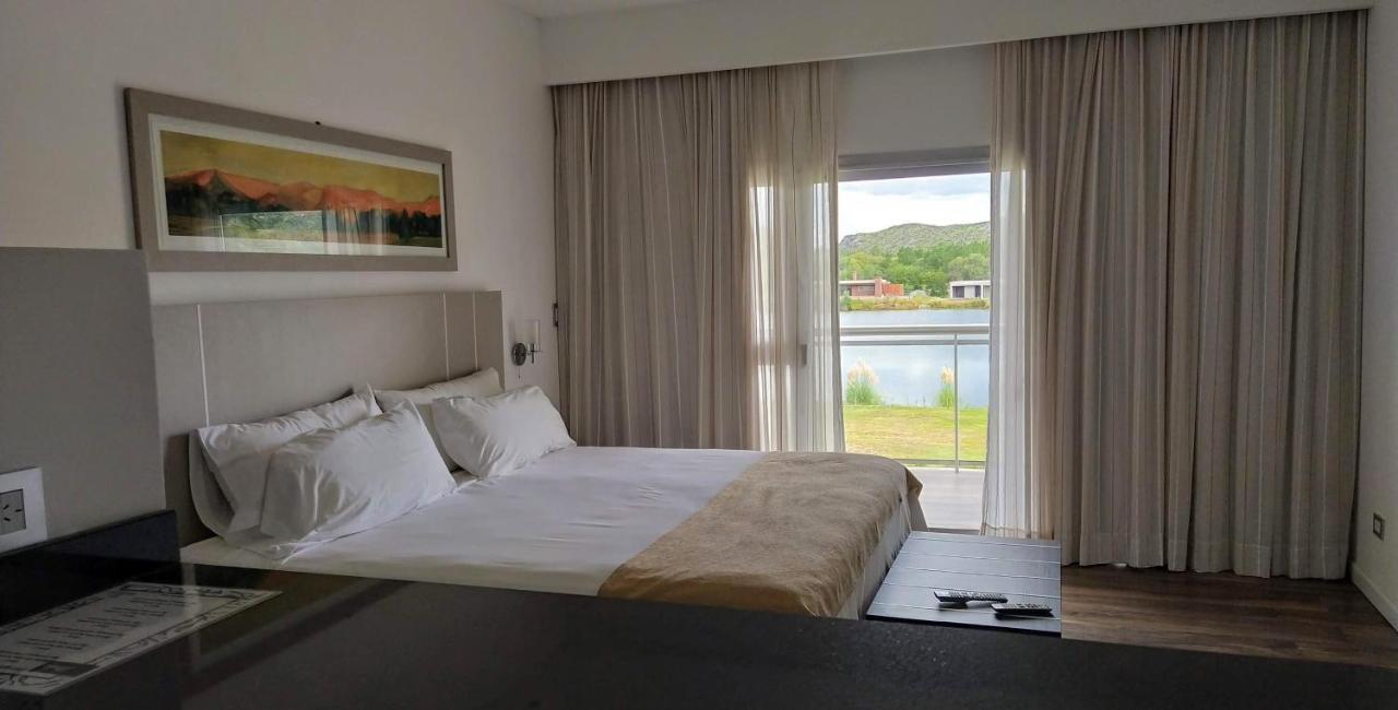 Hotel Cantera Respira Campo 포트레로 데 로스 푸네스 외부 사진