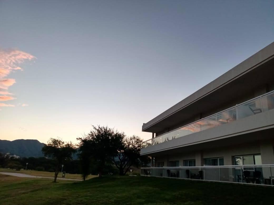 Hotel Cantera Respira Campo 포트레로 데 로스 푸네스 외부 사진
