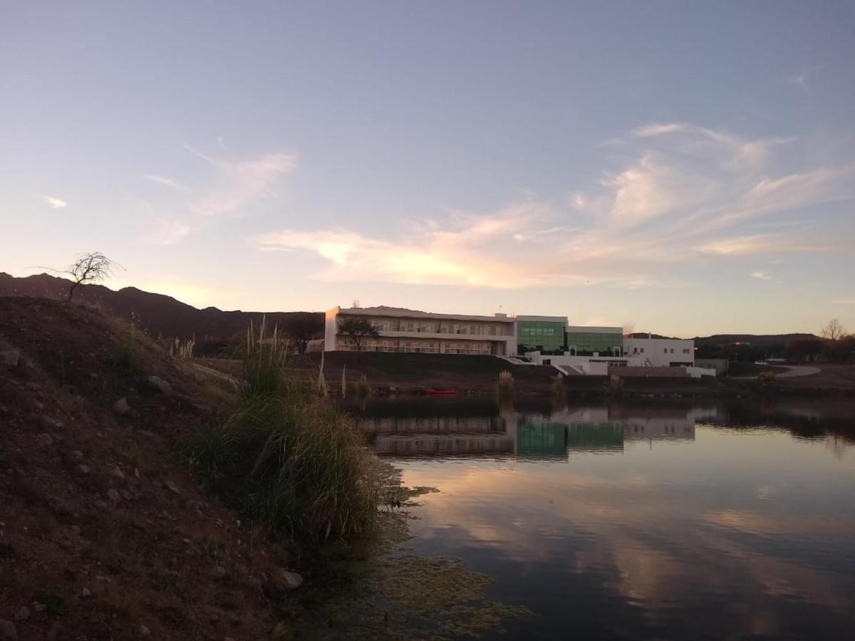 Hotel Cantera Respira Campo 포트레로 데 로스 푸네스 외부 사진