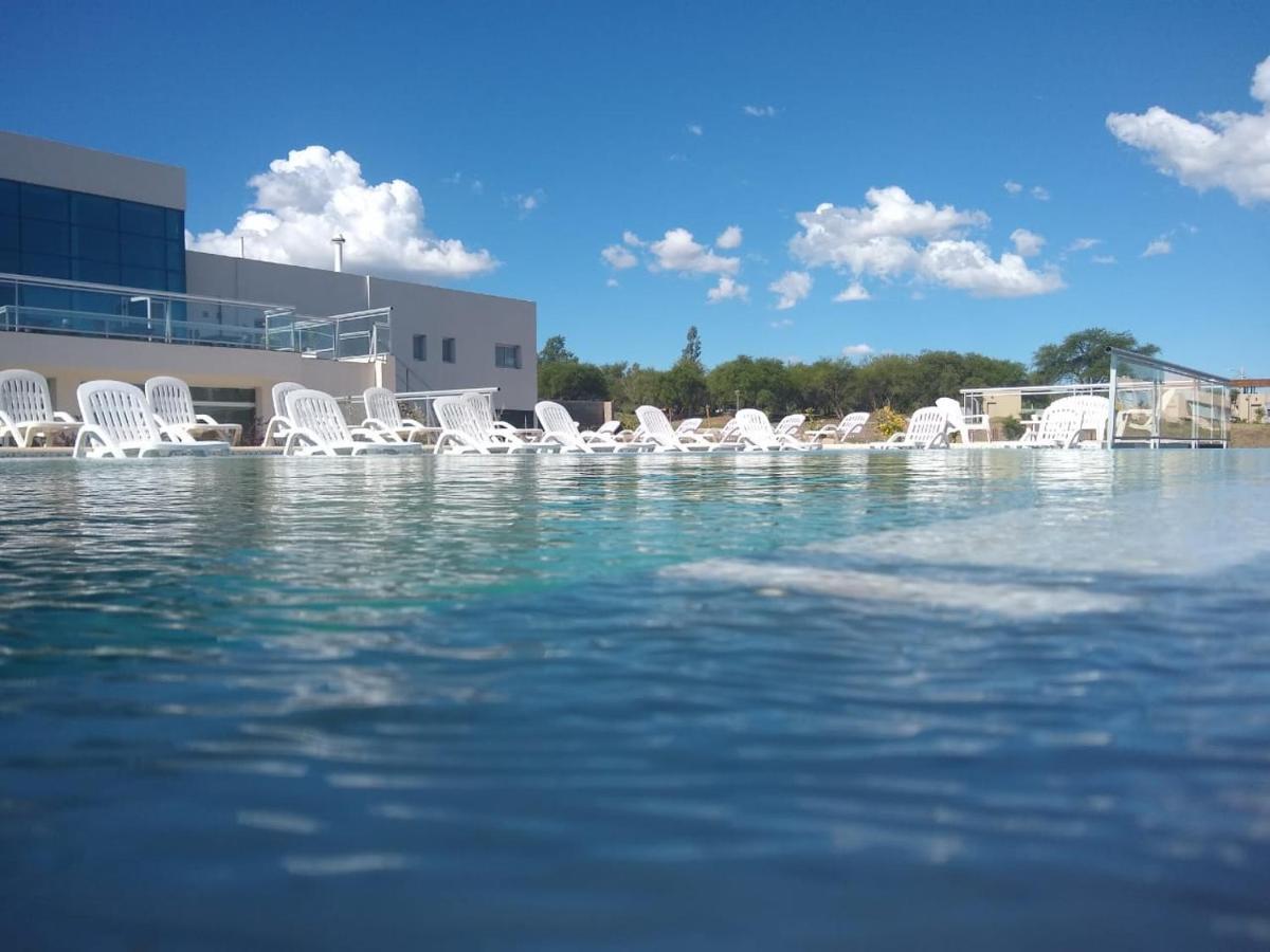 Hotel Cantera Respira Campo 포트레로 데 로스 푸네스 외부 사진