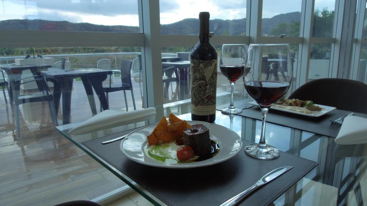 Hotel Cantera Respira Campo 포트레로 데 로스 푸네스 외부 사진